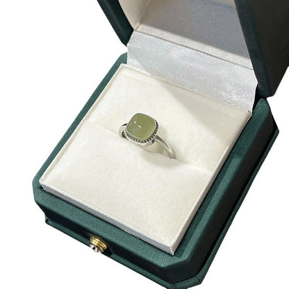 Small sugar cube ring