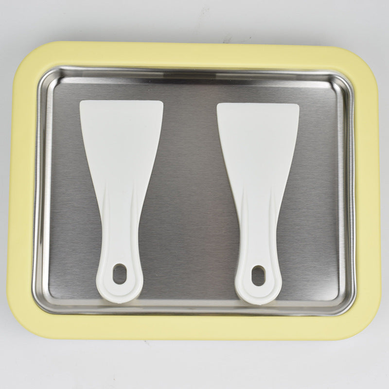 Small unplugged ice cream maker for household use