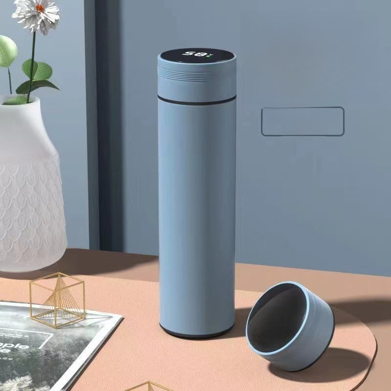 Smart temperature measuring water cup