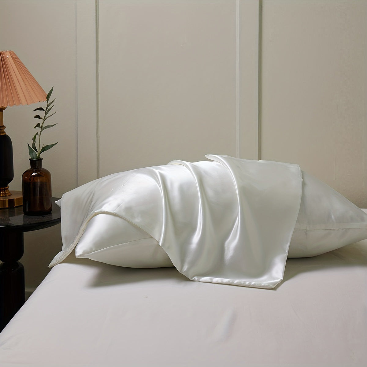 Smooth Silk-like Polyester Pillowcase