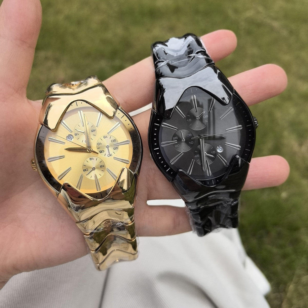 Snake Design Mens Calendar Watch