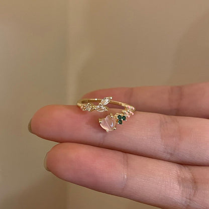 Snake-shaped zircon ring trendy geometric design