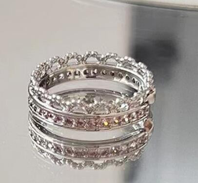 Snake-shaped zircon ring trendy geometric design