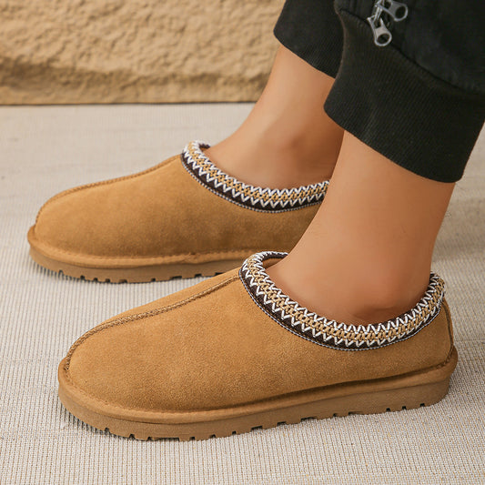 Snow boots for men in large size with ethnic style