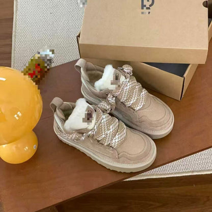 snow boots