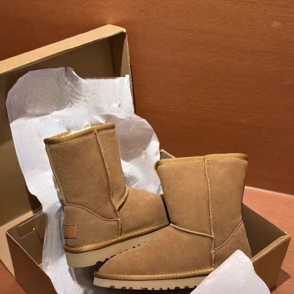 snow boots