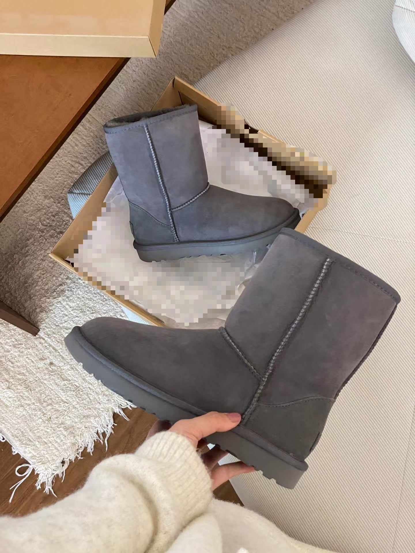 snow boots
