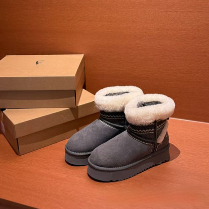 snow boots
