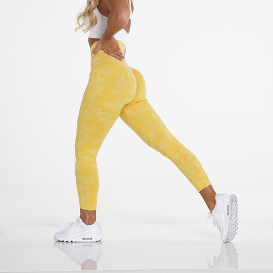 Snow-patterned camouflage yoga pants