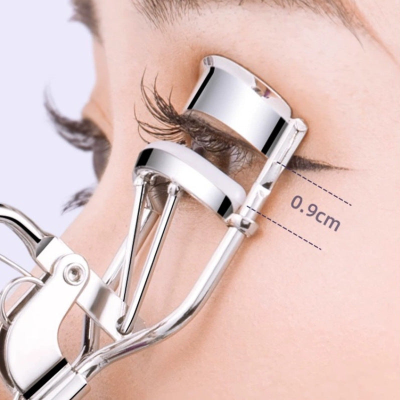 Soaring Eyelash Curler