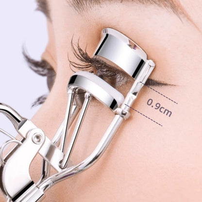 Soaring Eyelash Curler
