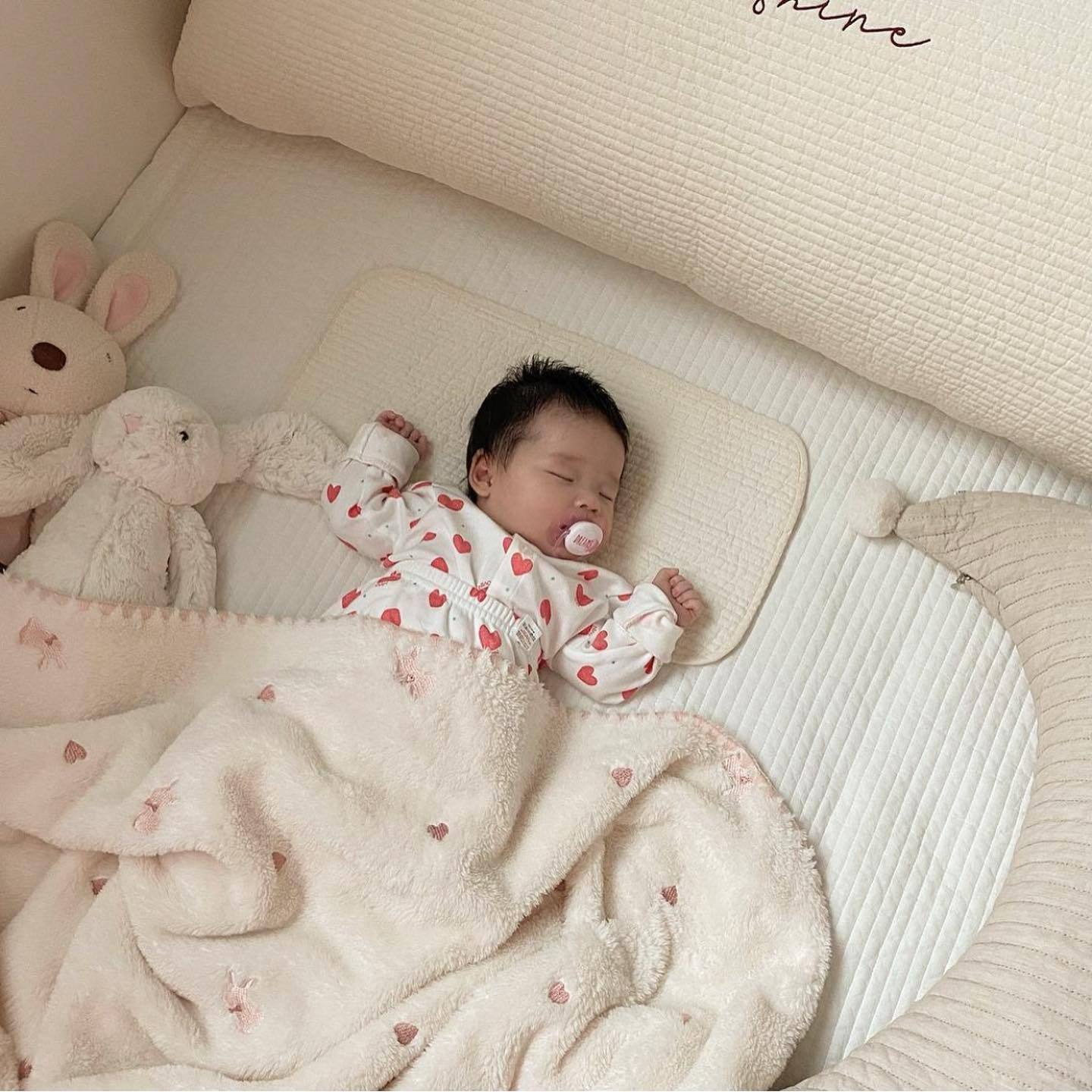 Soft Flannel Baby Blanket for Infants