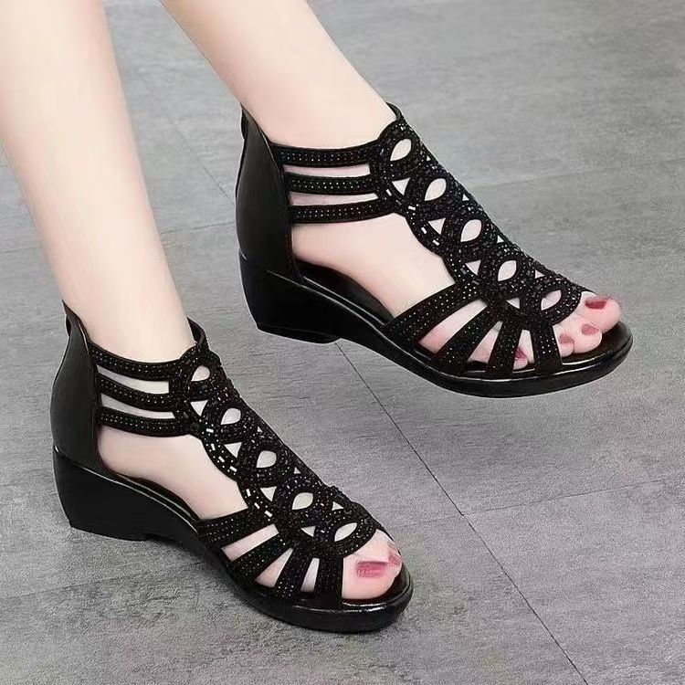Soft Leather Roman Sandals