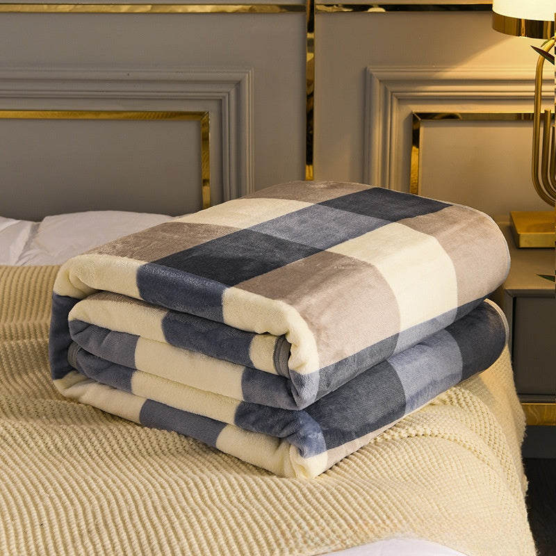 Soft Polyester Flannel Blanket for Home Use