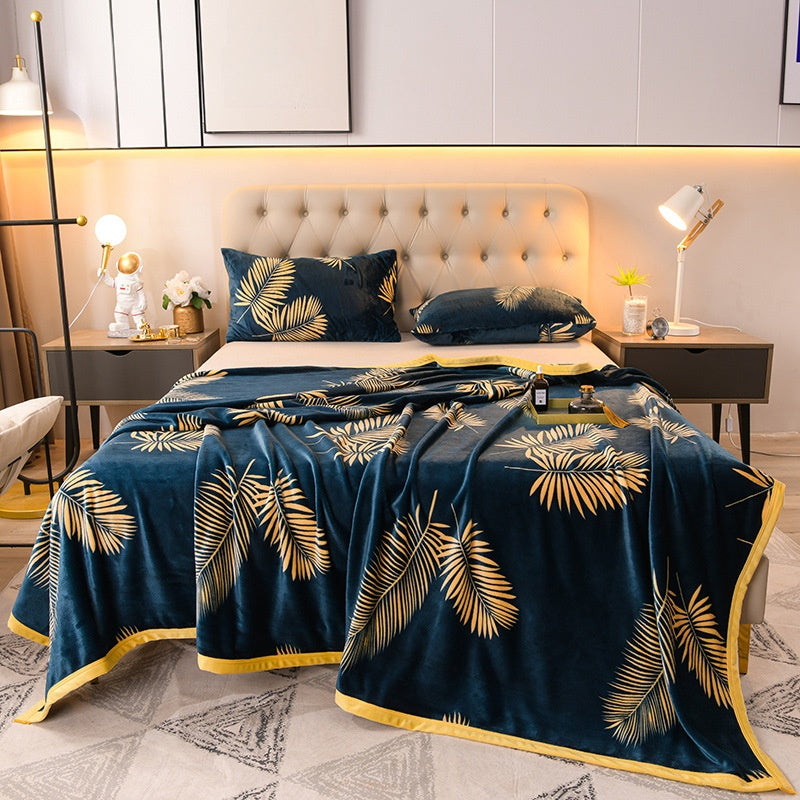 Soft Polyester Flannel Blanket for Home Use