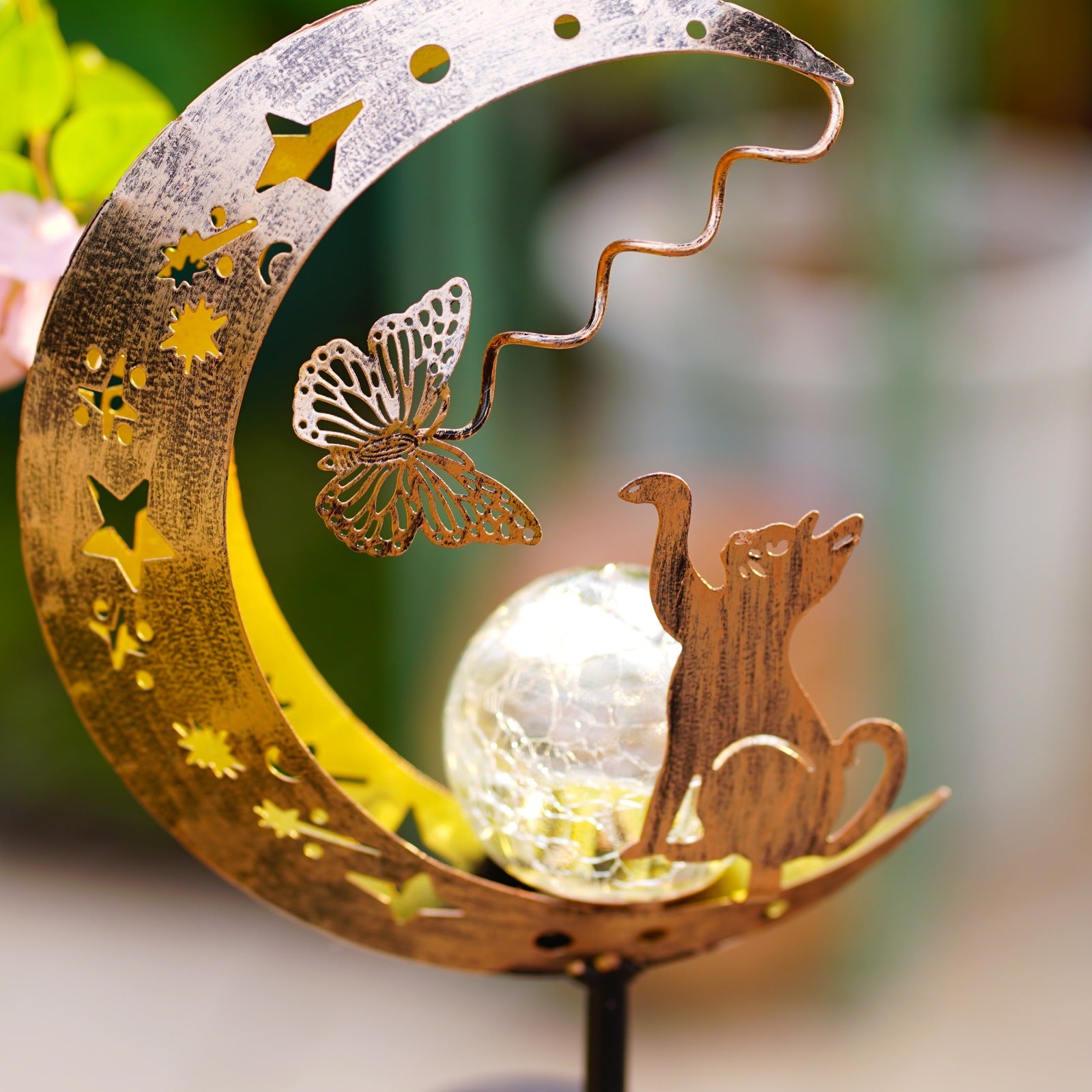 Solar Butterfly Crackle Glass Ball Garden Light