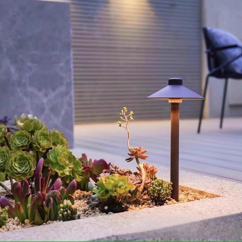 Solar garden lamp
