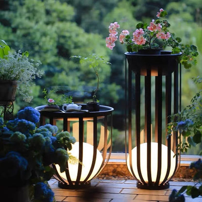 Solar garden light