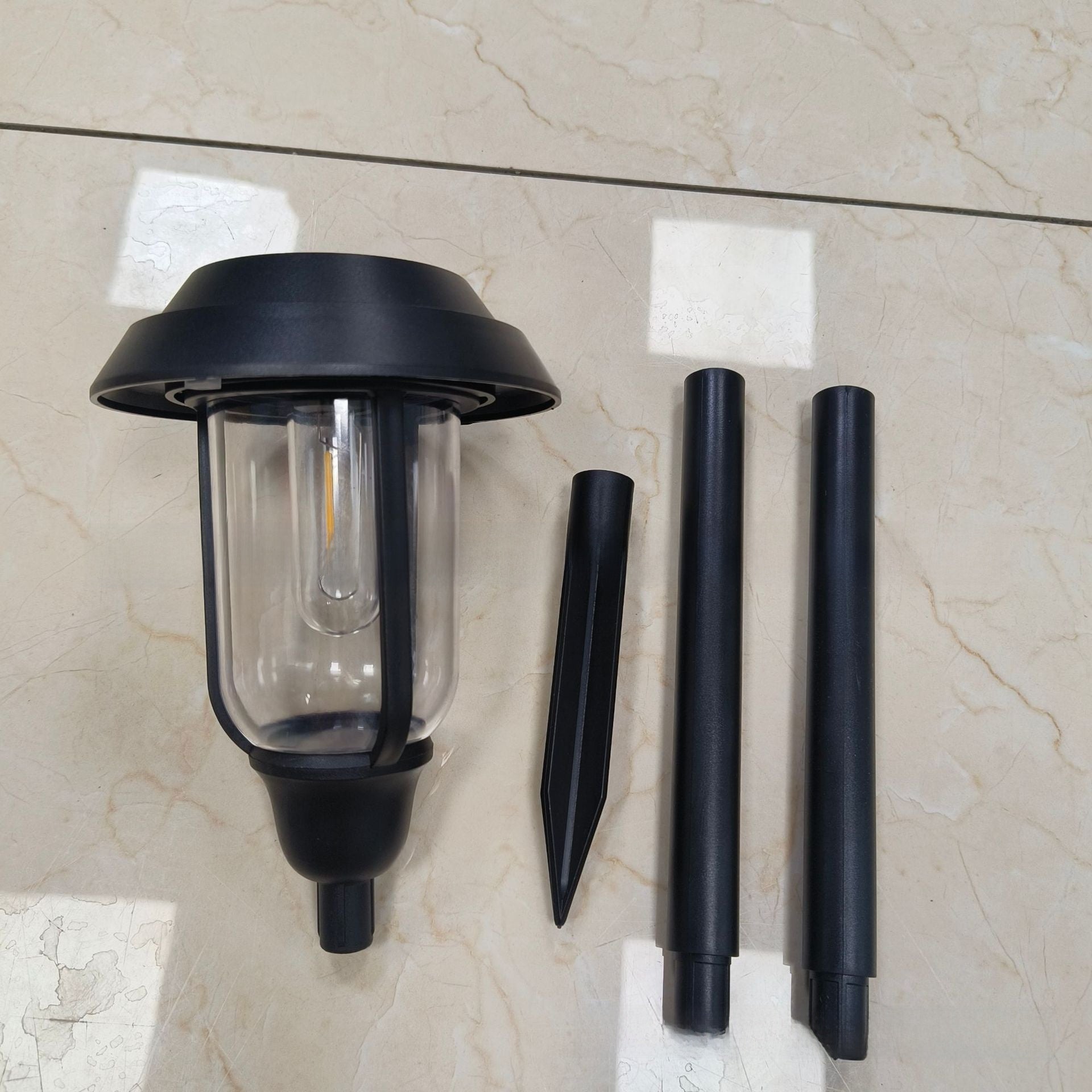 Solar garden light