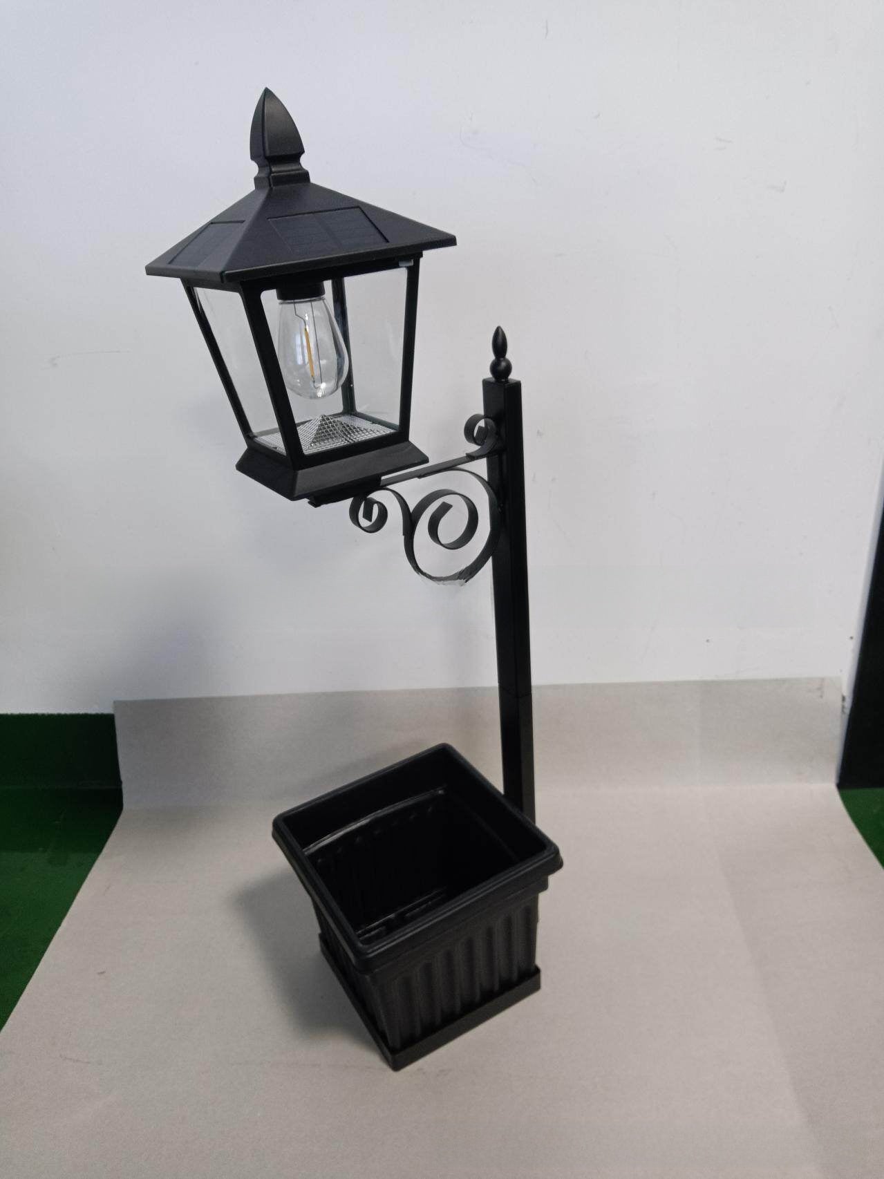 Solar Garden Light