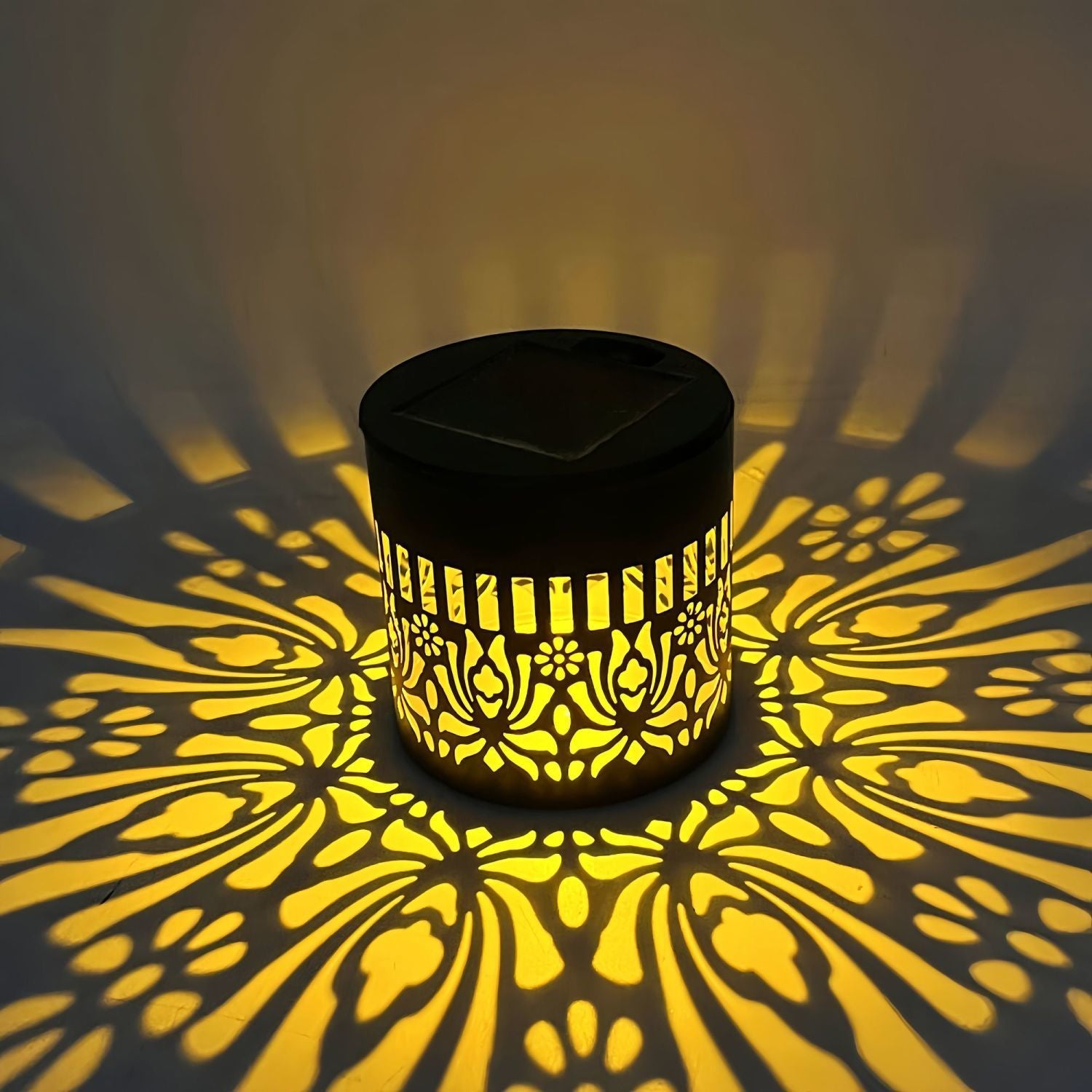 Solar lamp