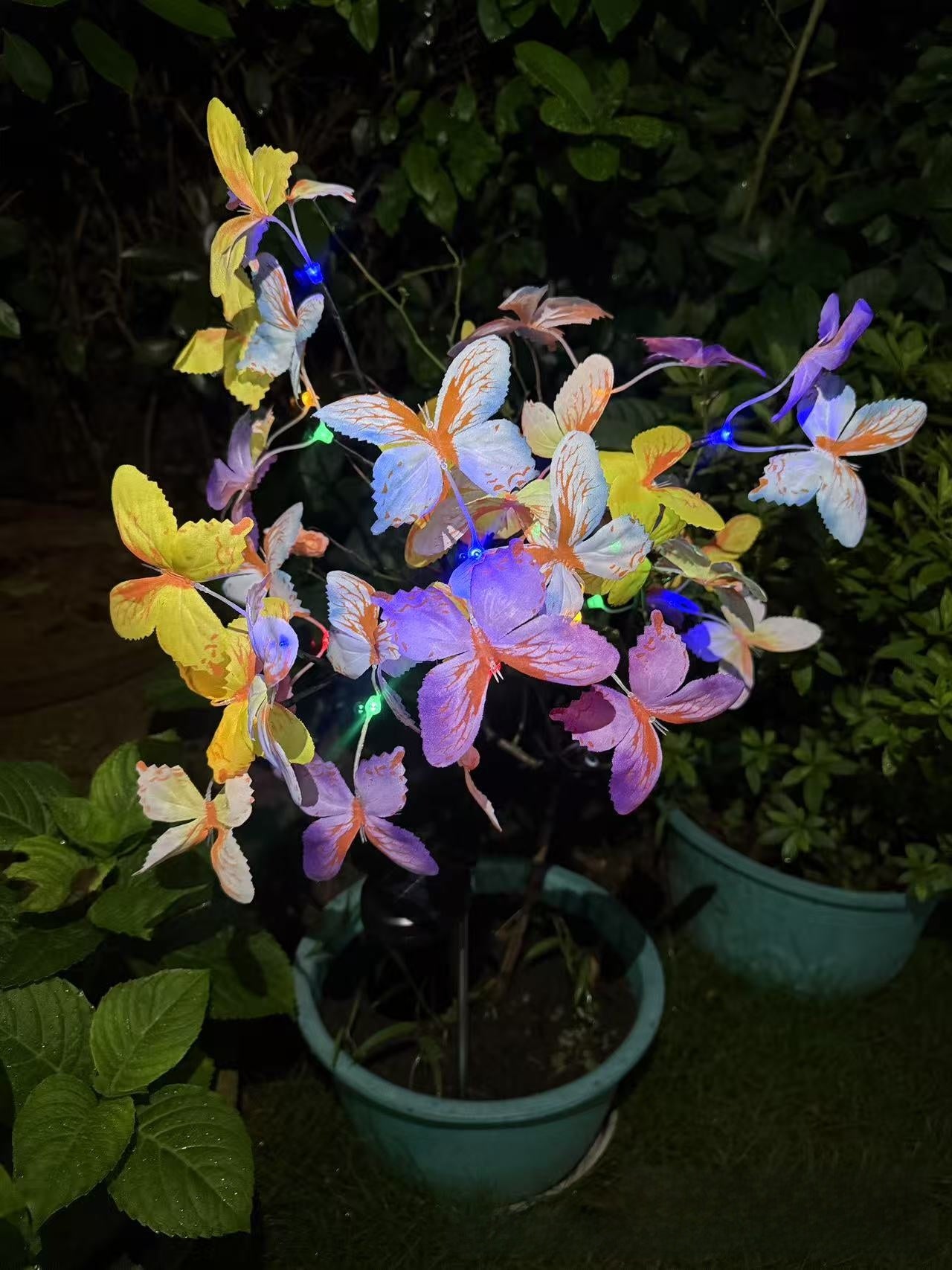 Solar Powered Decorative Garden Lamp with Flower Designs