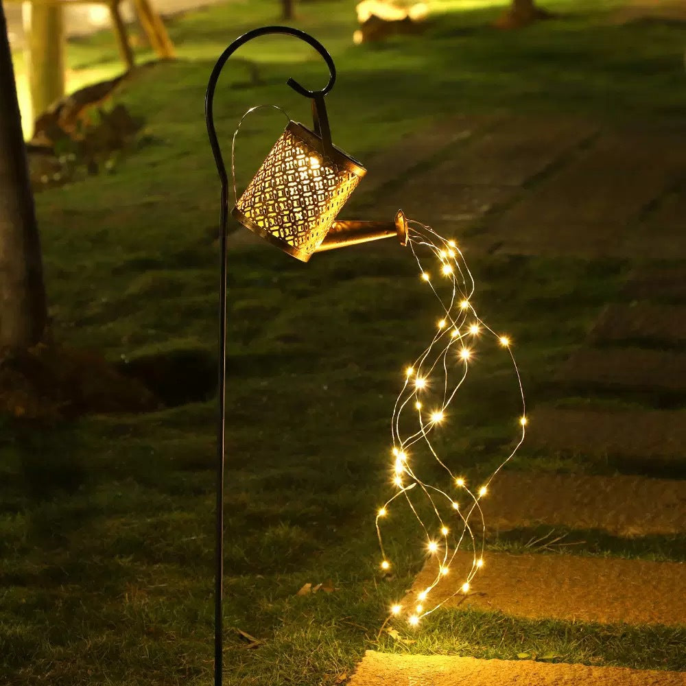 Solar-powered kettle lamp