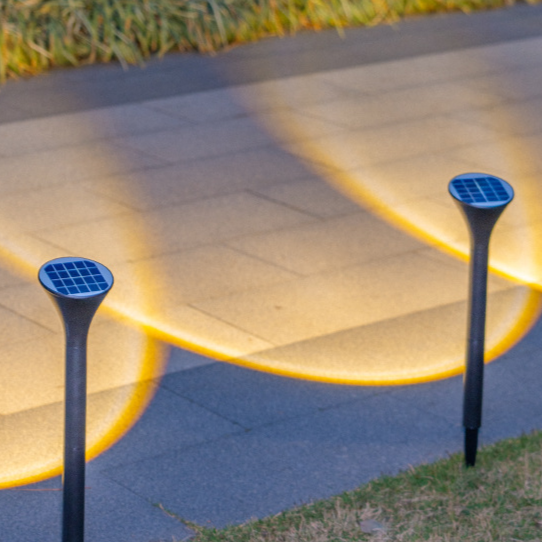 Solar Powered Outdoor Landscape Spotlight