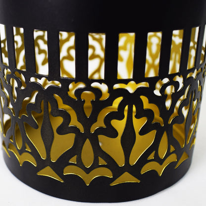 Solar-powered wall light