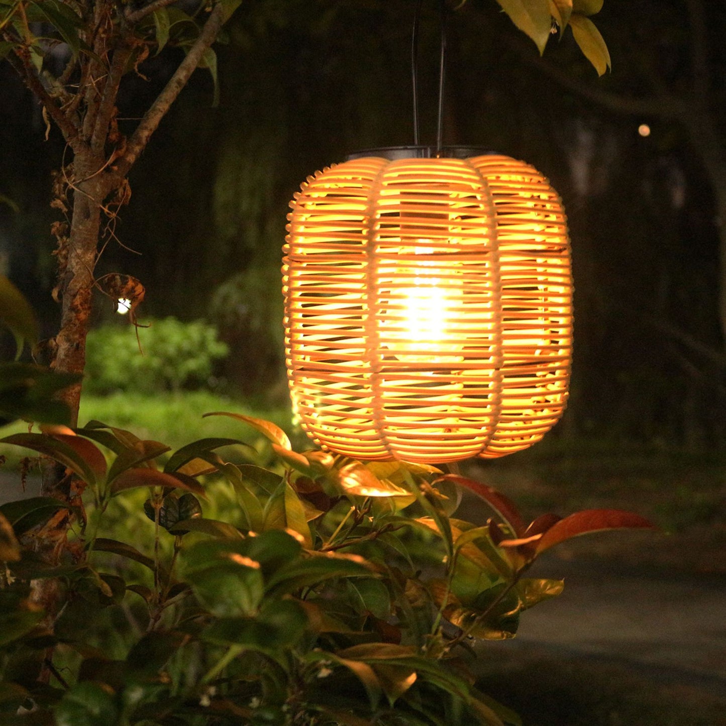 Solar-powered wicker lamp