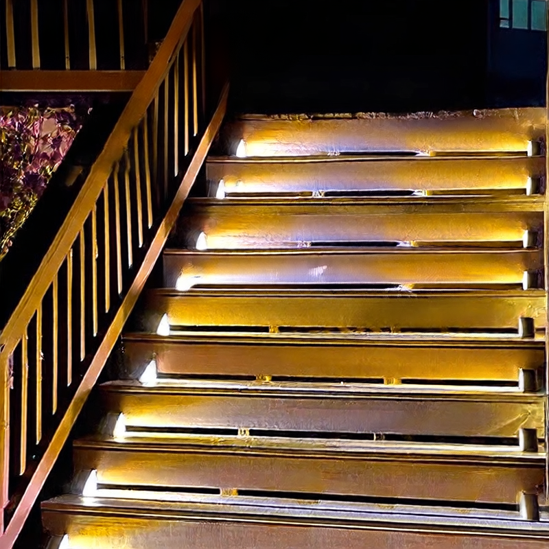 Solar Stair Step Light