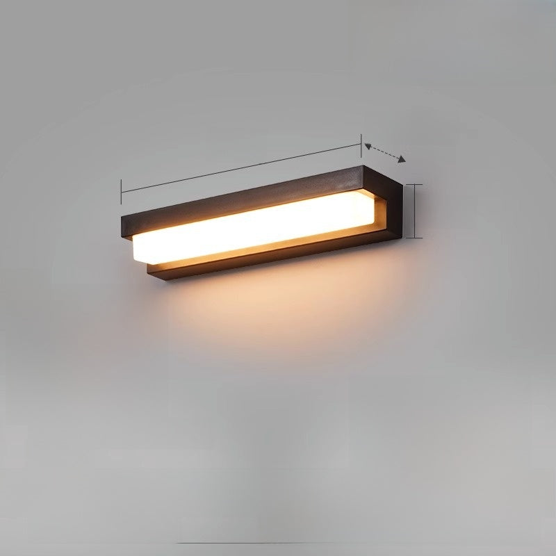 Solar wall light