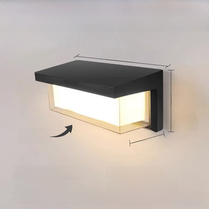Solar wall light