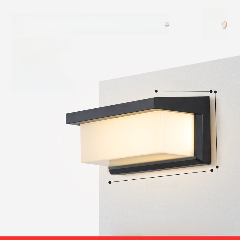 Solar wall light