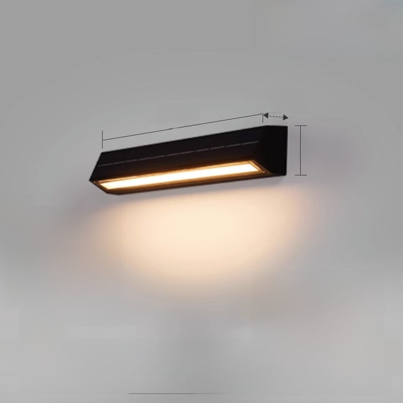 Solar wall light