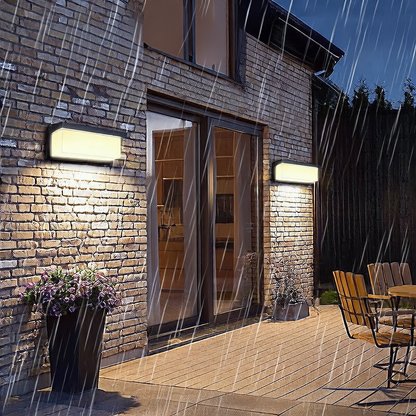 Solar wall light