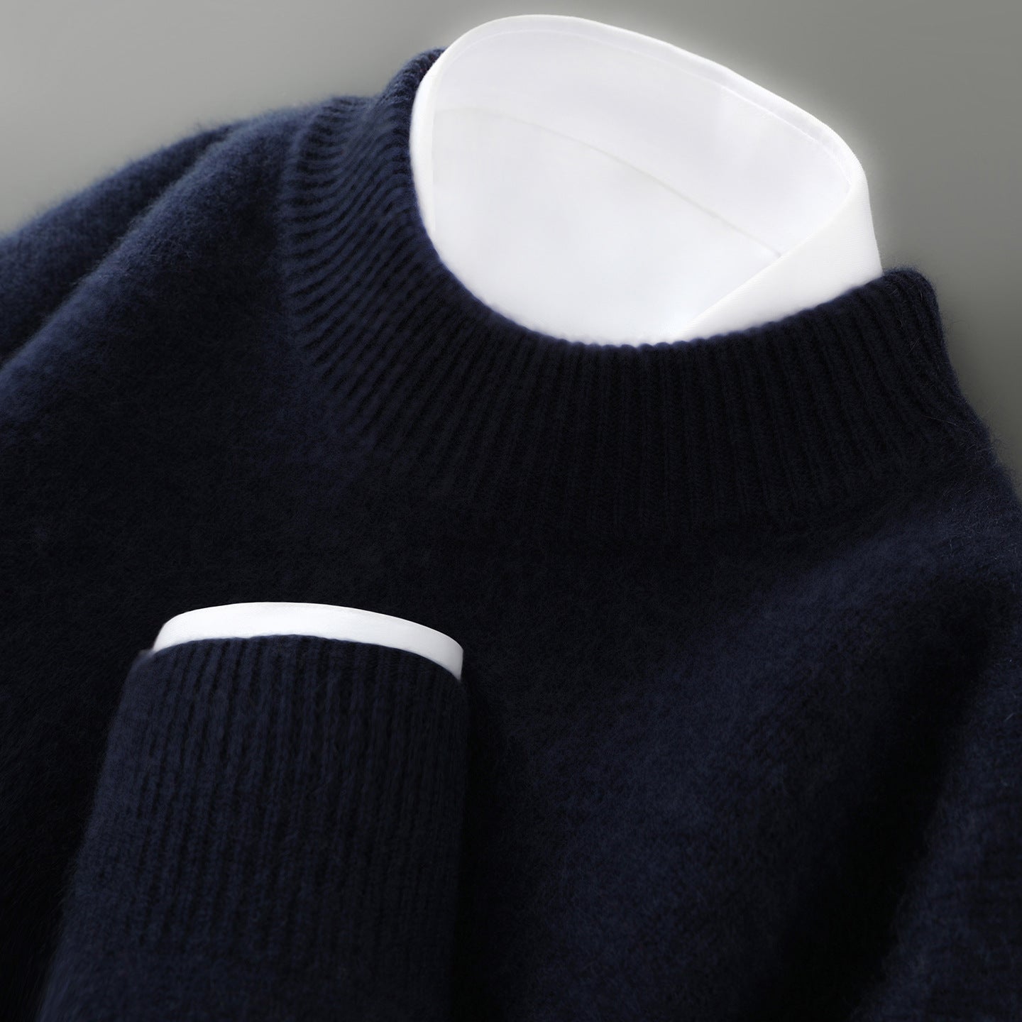 Solid-color base knitted wool sweater