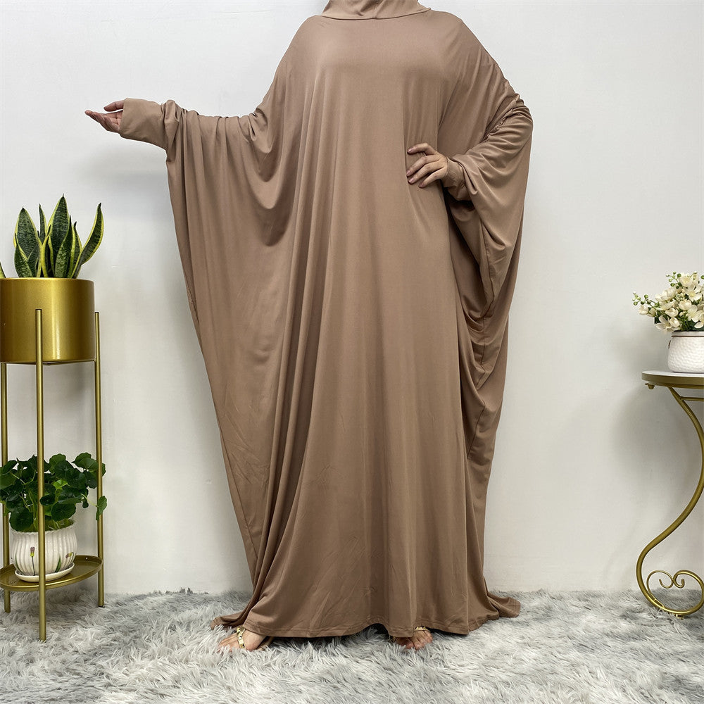 Solid-color batwing robe