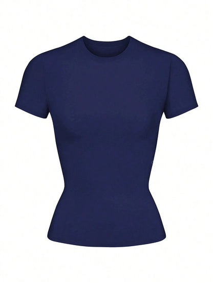 Solid-color crew-neck basic short-sleeve top
