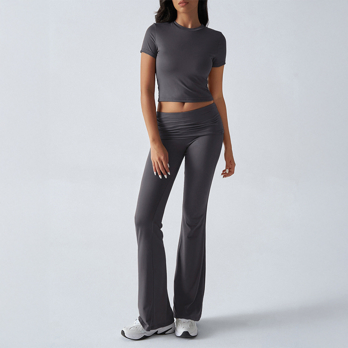 Solid-color fitted short-sleeved pants set