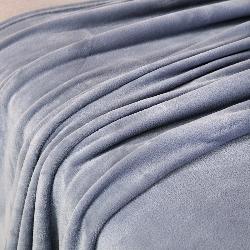Solid-color flannel blanket