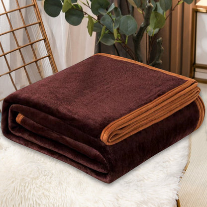 Solid-color flannel blanket