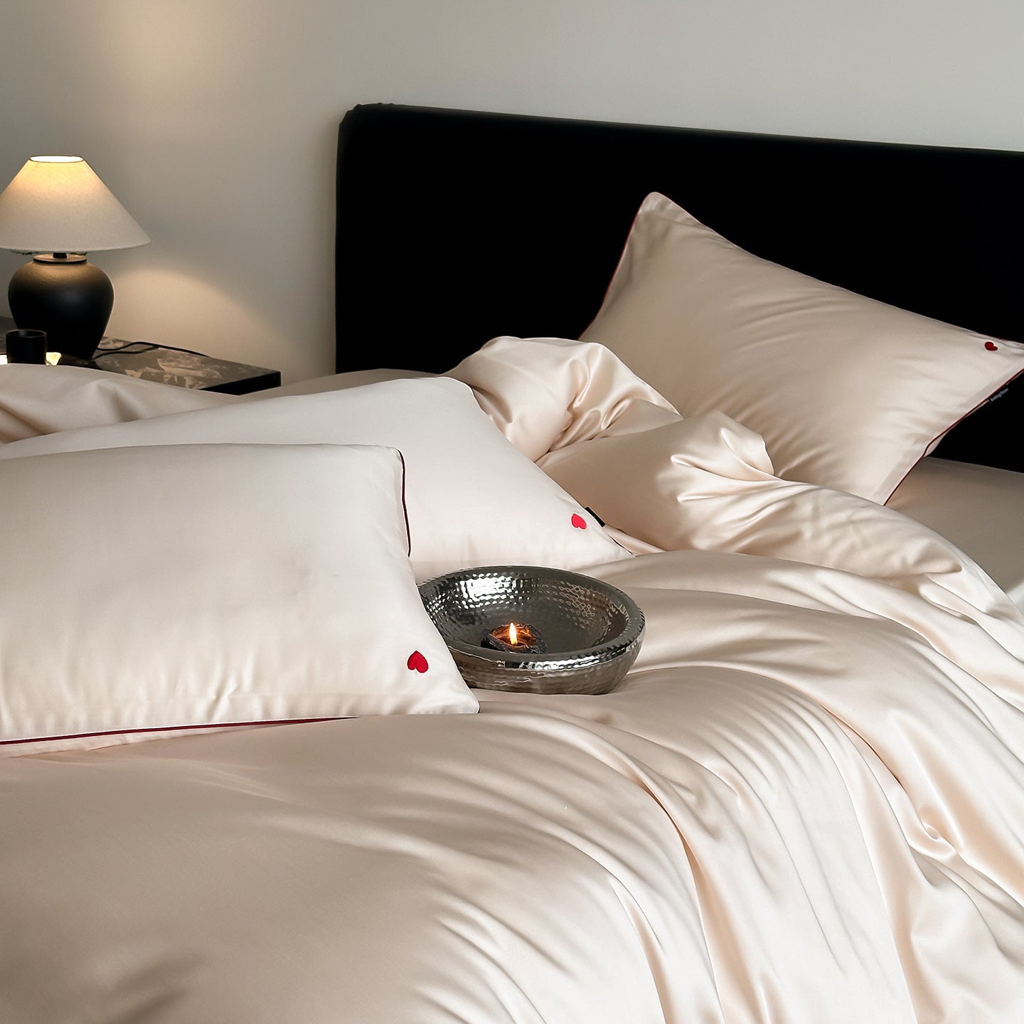 Solid-color high-end lyocell cool-feeling nude sleep sheet set