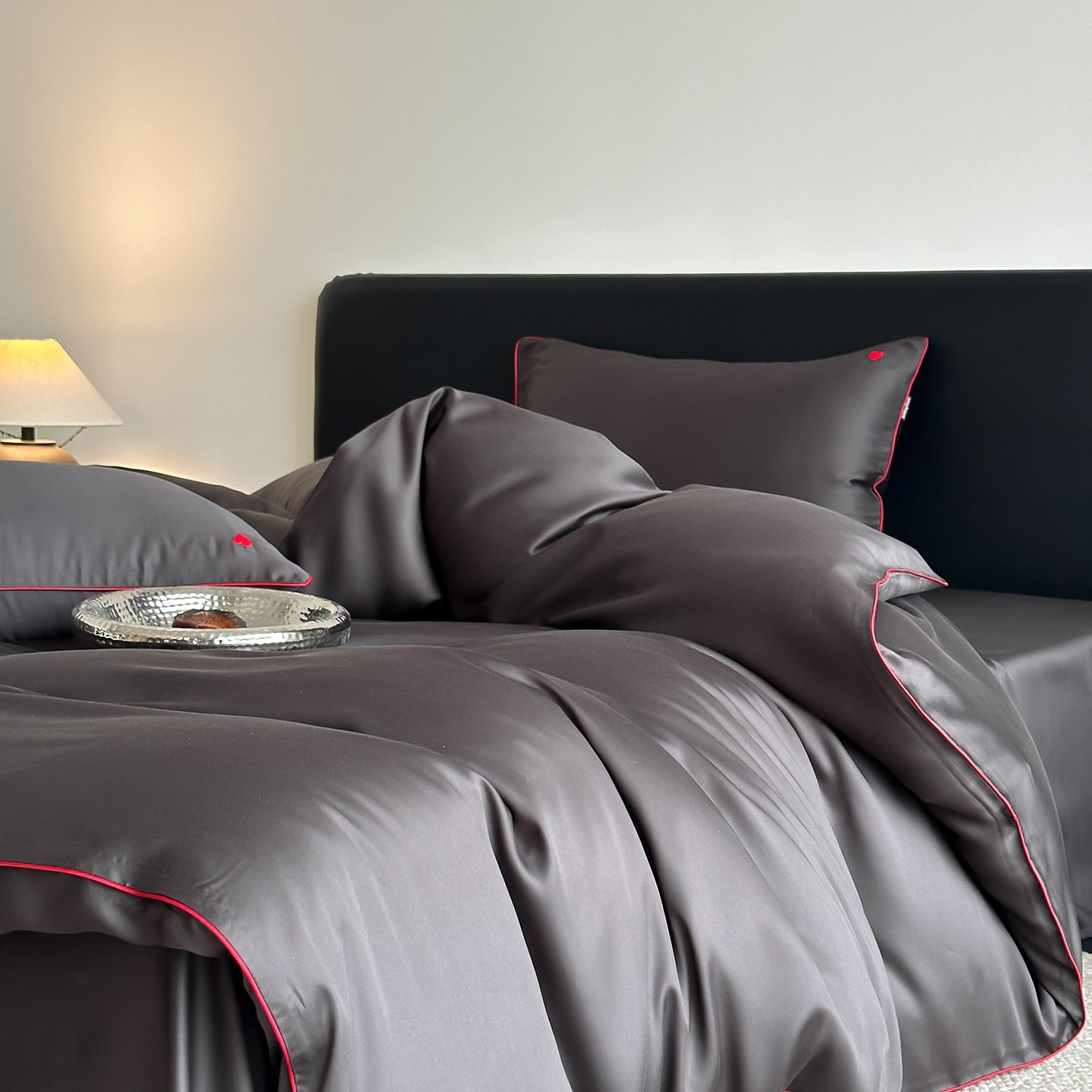 Solid-color high-end lyocell cool-feeling nude sleep sheet set