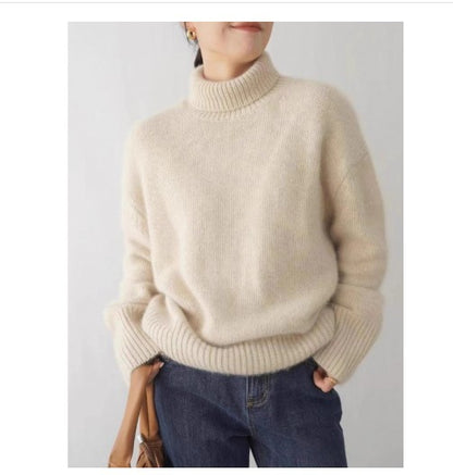 Solid color knitwear