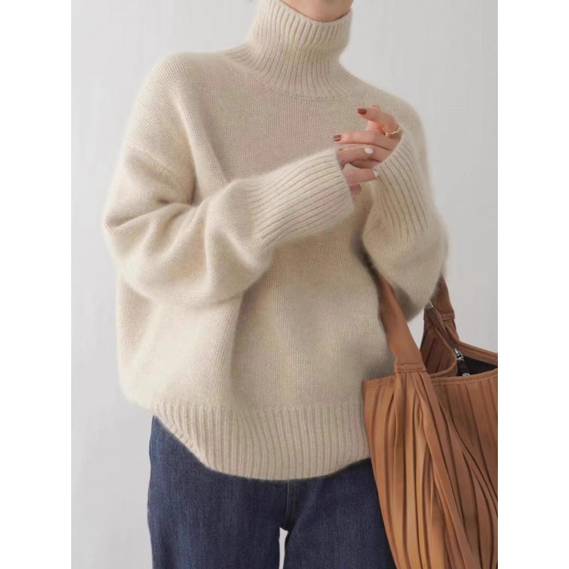 Solid color knitwear