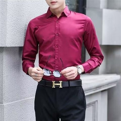 Solid-color long-sleeved shirt