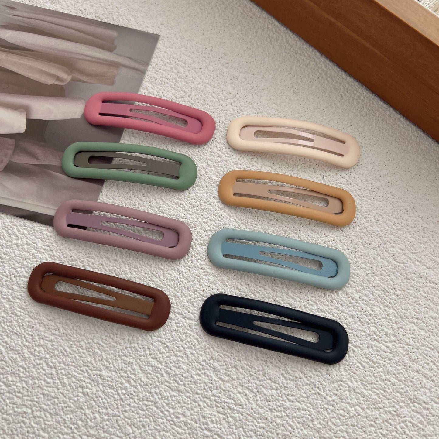 Solid color matte hairpin