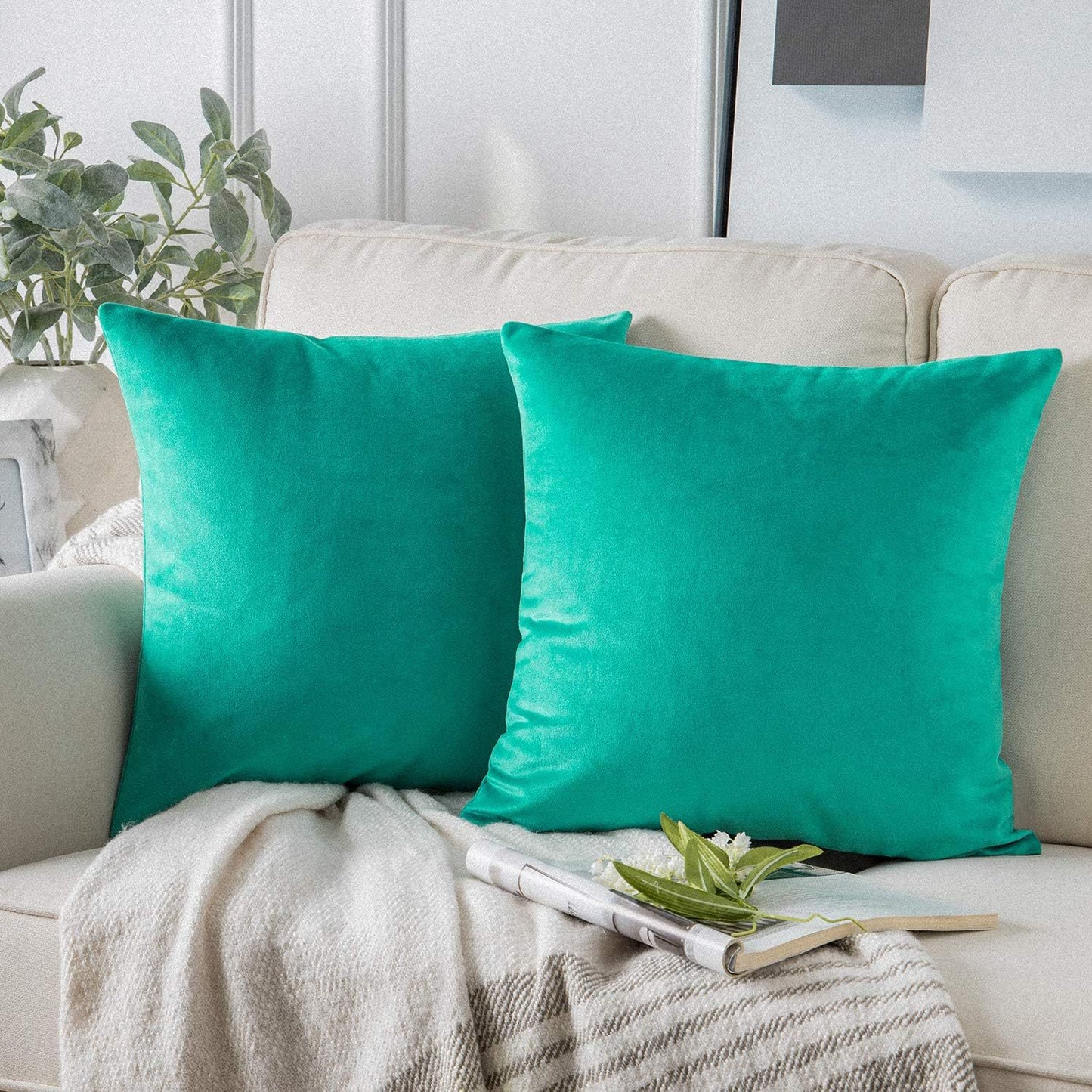 Solid-color pillowcase