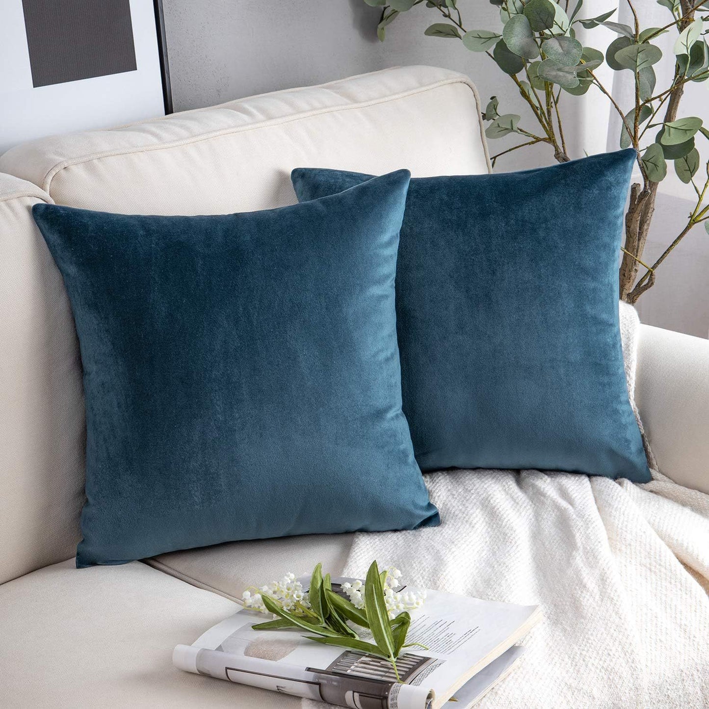 Solid-color pillowcase